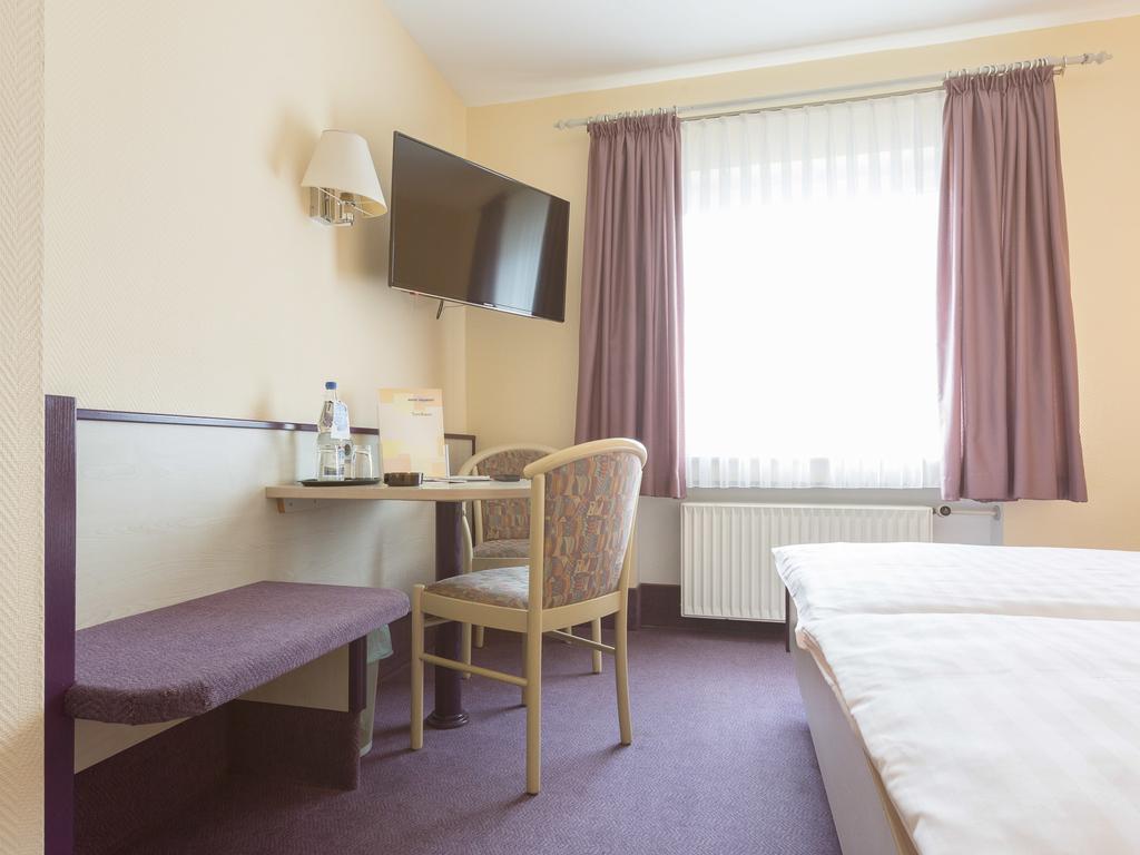 Stadt-Gut-Hotel Siegboot Siegen Esterno foto